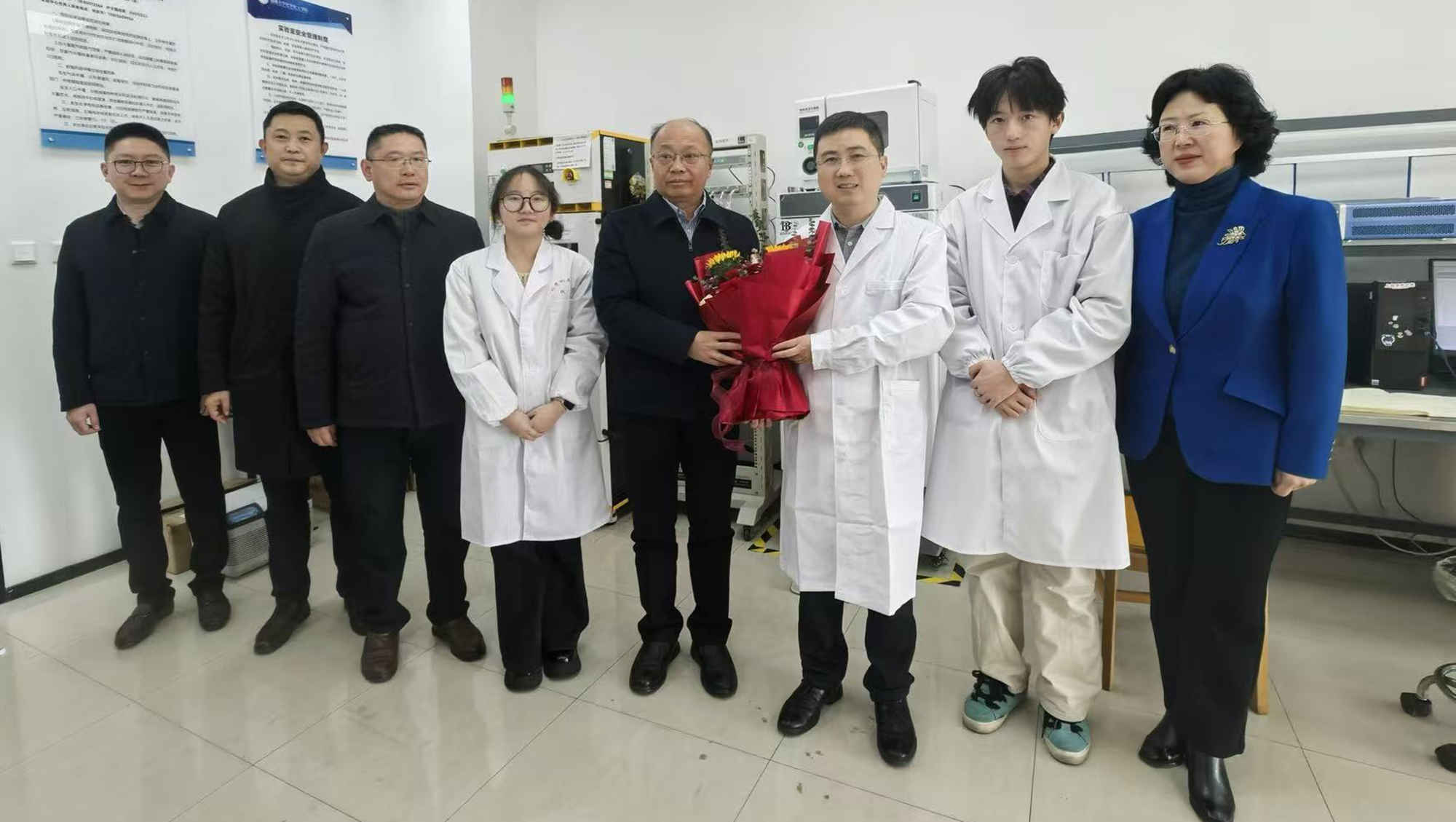 杨宇民看望慰问钱涛教授